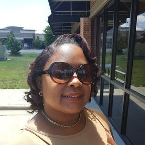 Meet your Posher, Tameka